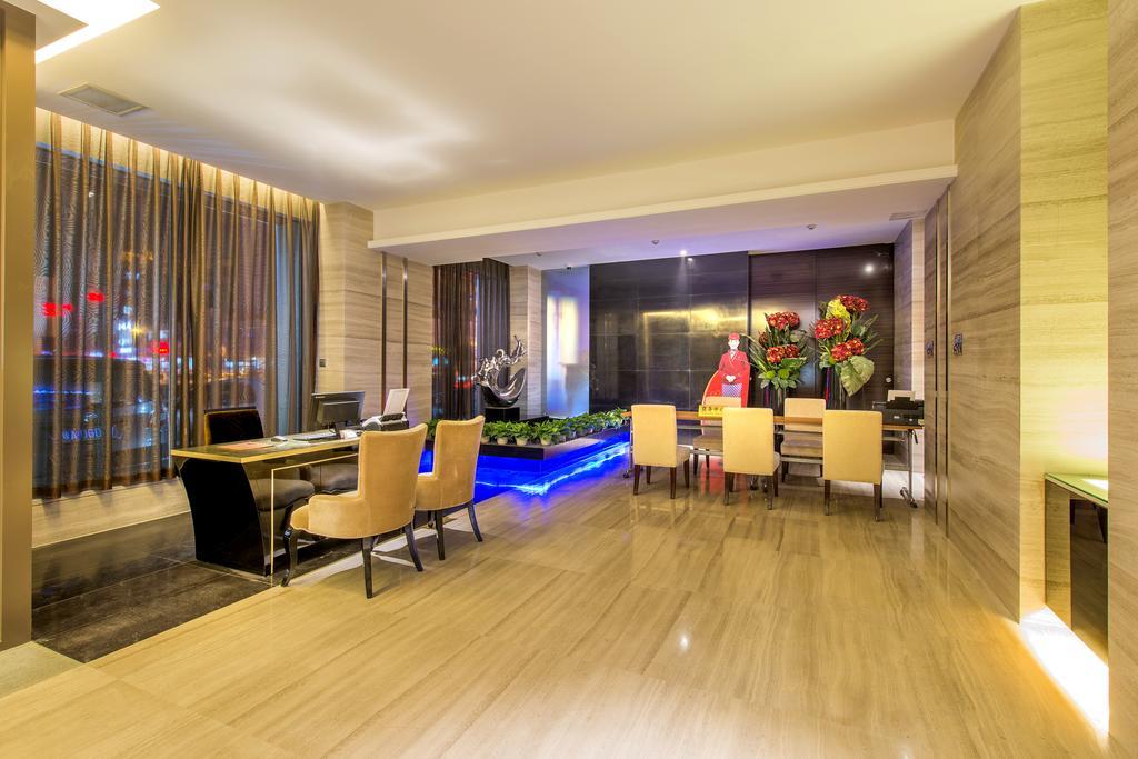 Longda Hotel Changchun Esterno foto